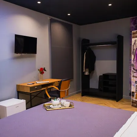 Palazzo Rosso & Bed & Breakfast 3*